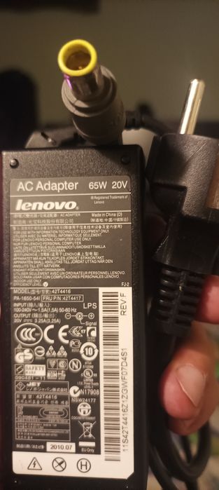 Sprzedam zasilacze laptopowe 1x Dell 2x Lenovo 1x Toshiba