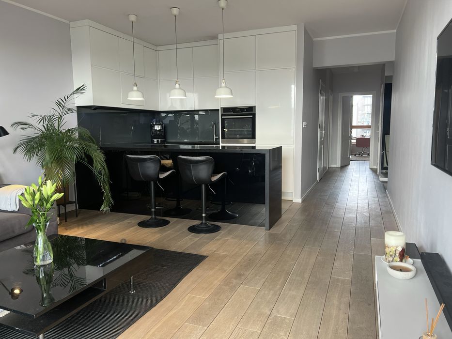 3 pokoje | 67m | 2 balkony | widok na MOCAK | cisza | garaż na 2 auta
