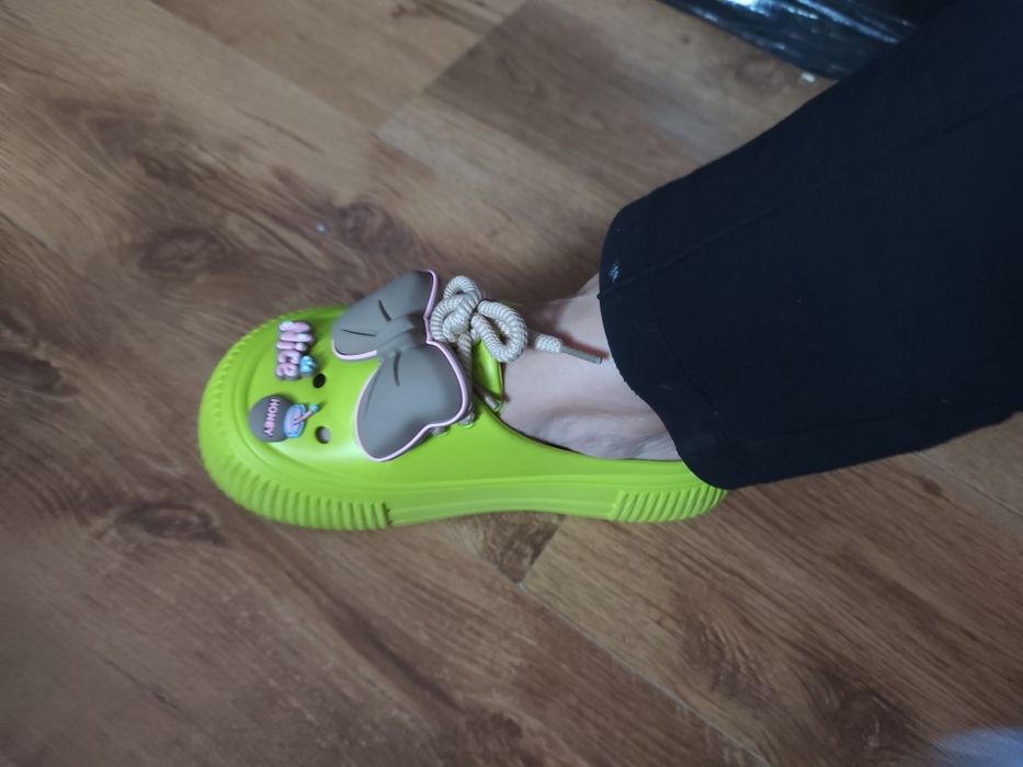 Limonka klapki gumowe 39