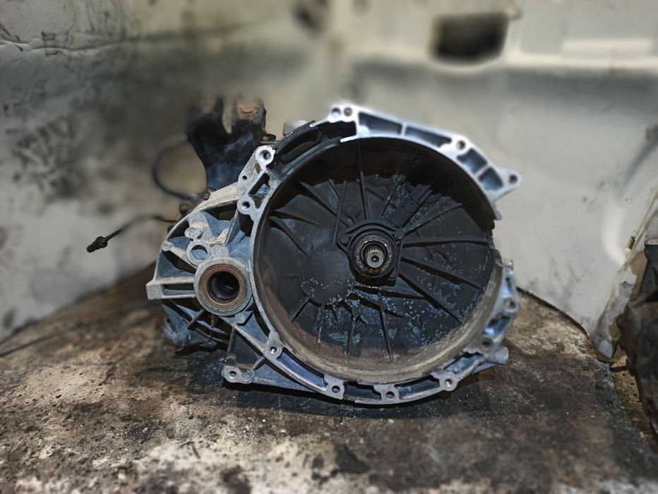 МКПП 3m5r-7002-xd 1.8 Ford focus Volvo S40 V50 C30 коробка передач