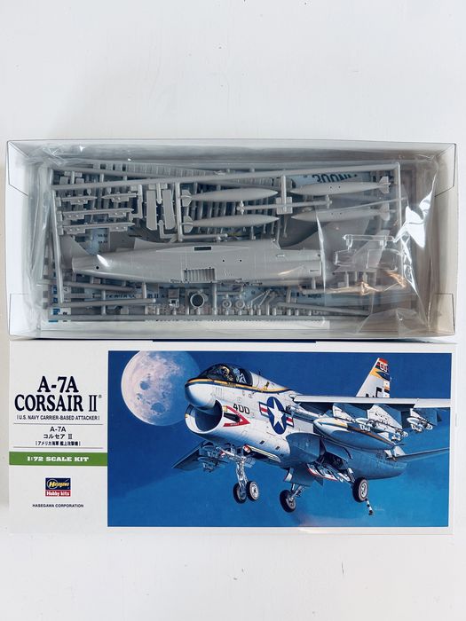 Samolot A-7A Corsair model do sklejania Hasegawa B8