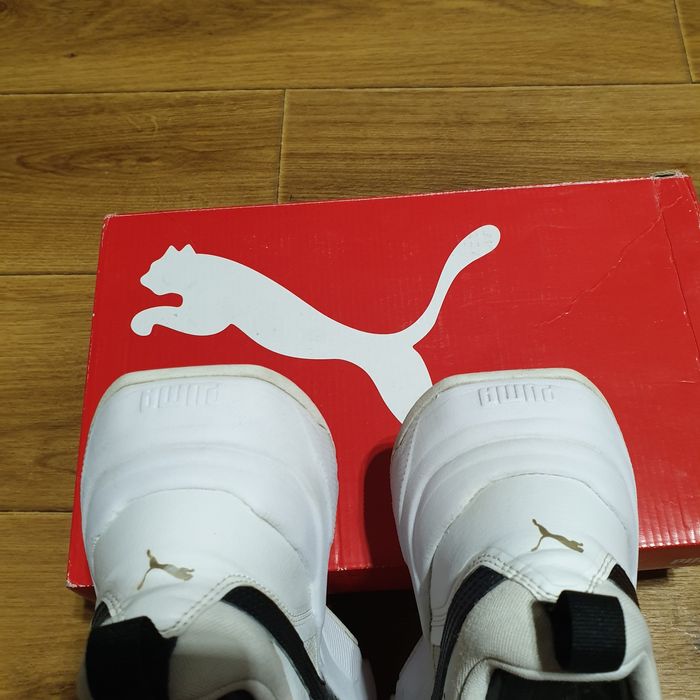 Оригінальні жіночі Puma X-Ray 23.5см ,чорні ,білі 37.5