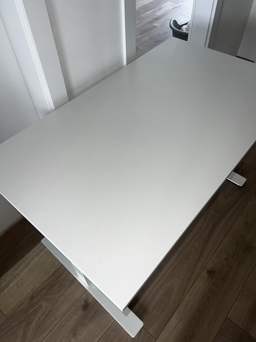 Biurko regulowane Ikea