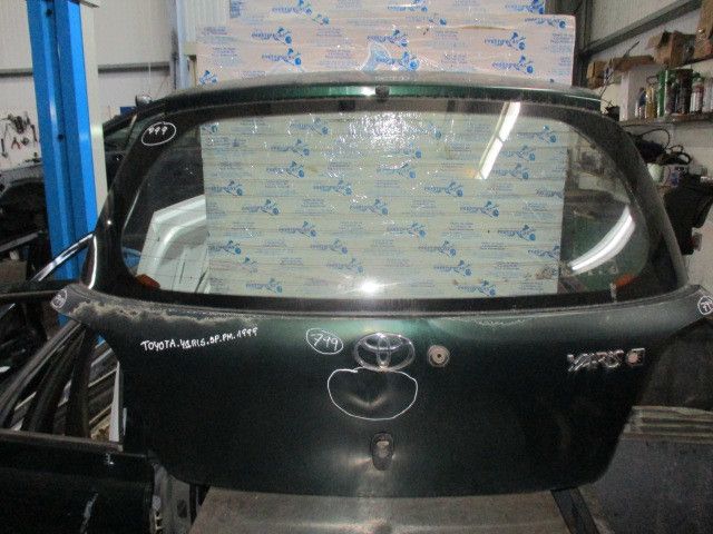 Porta / tampa da mala TOYOTA Yaris (_P1_)