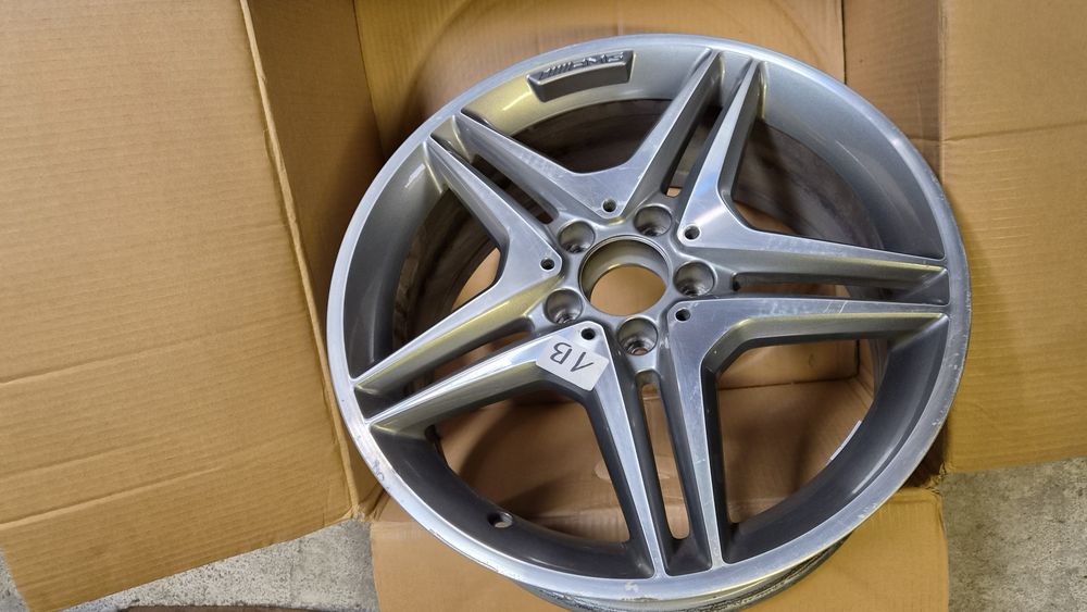 Felga aluminiowa OE Mercedes A1764010100 AMG 5x112 7,5jx18 ET42,5