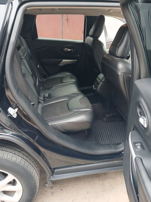 Продам Jeep cheroki