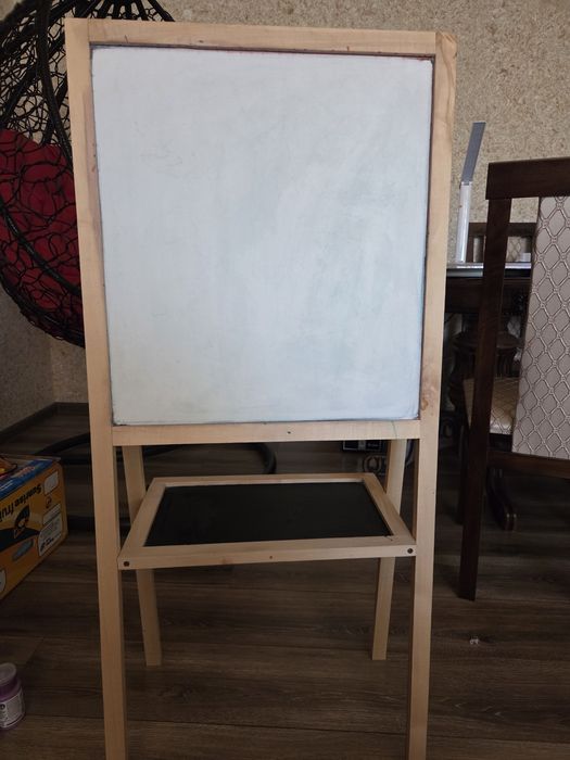 Мольберт дитячий