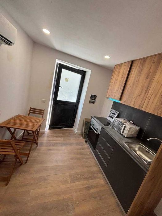 Aluga-se Estudio em São Martinho do bispo