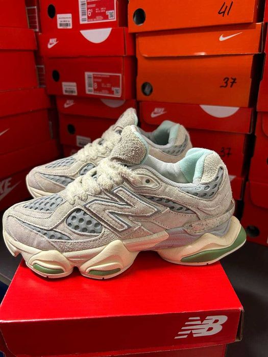 36-45 New Balance 9060 Bricks & Wood