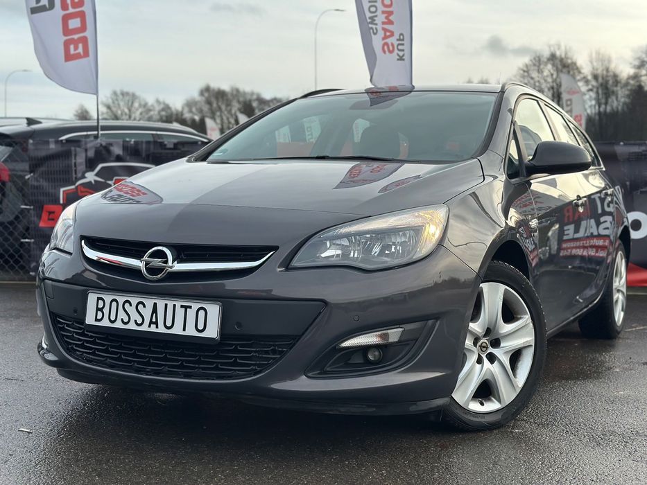 Opel Astra Opel Astra J sportstourer 1.4l benzyna