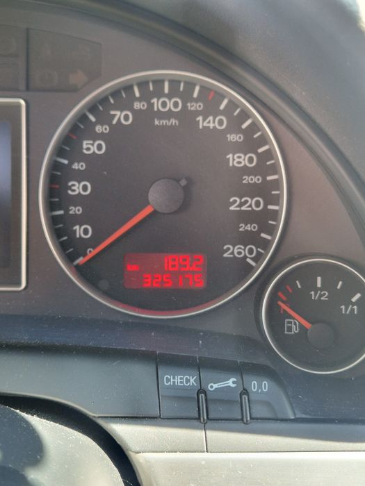Audi A4 Avant B7 2.0 TDI 140 KM – 2006
