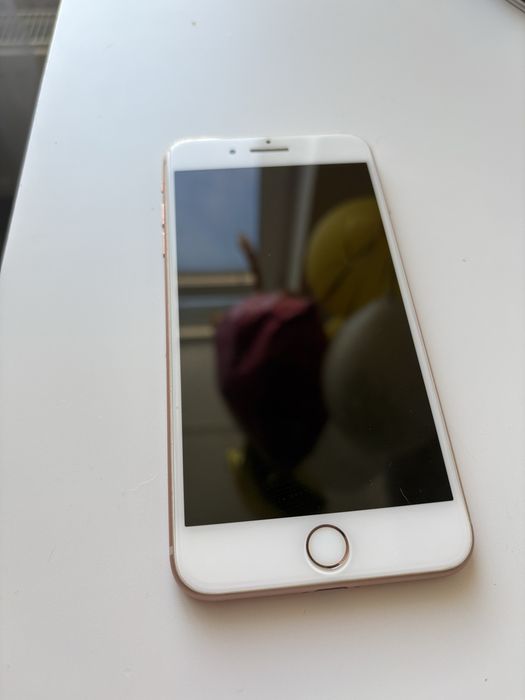 iPhone 8 Plus 64 GB Rose Gold
