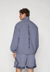 Ветровка Nike Air Jordan Sport JAM оригінал  HF9885-075