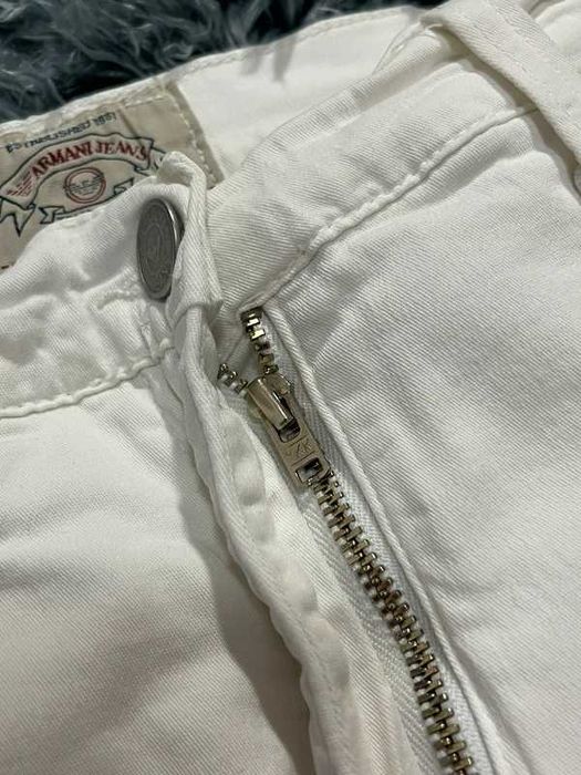 Armani Jeans białe spodnie damskie z wysokim stanem W34