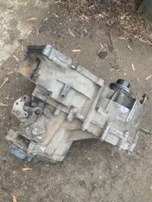 Повнопривідна МКПП WV T4 2.4D 1992-1996р