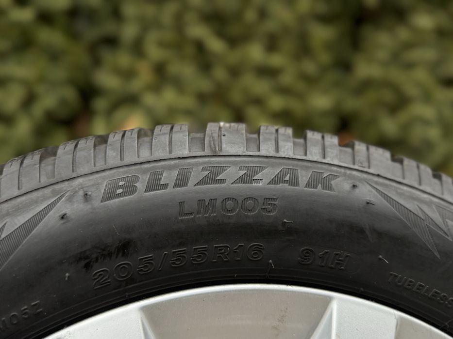 205/55 р16 зимові шини Bridgestone Blizzak LM005 як нові