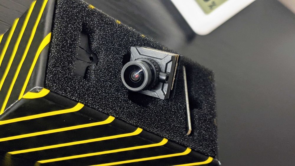 Baby Ratel 2 CADDXFPV 1200TVL Starlight - топ камера Mobula 8