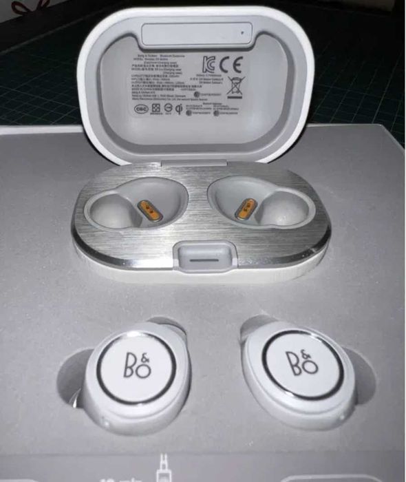 B&O Earphones E8 Motion