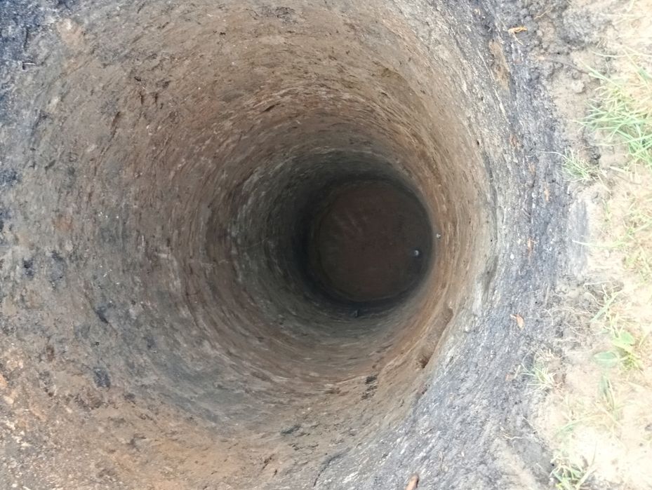 Копка сливных ям под ключ