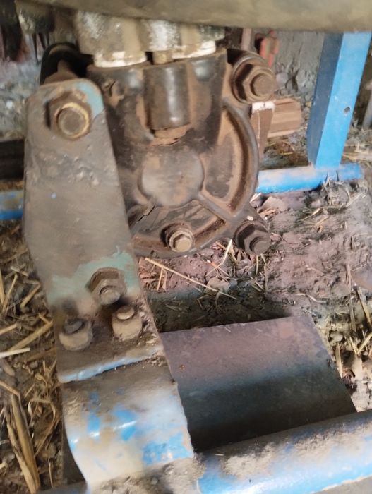 Сівалка зернова.оприскувач, кардан.