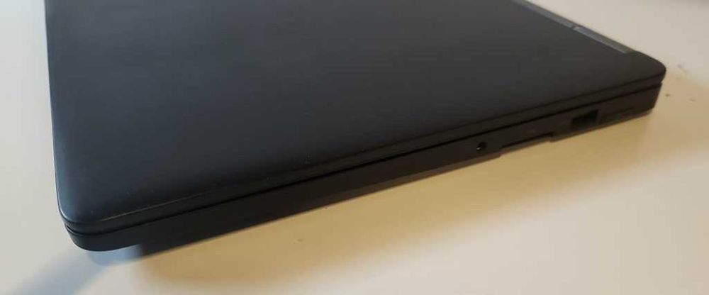 Dell Latitude E7470 – i5 / 8GB RAM / SSD 256GB / Windows 11 Pro