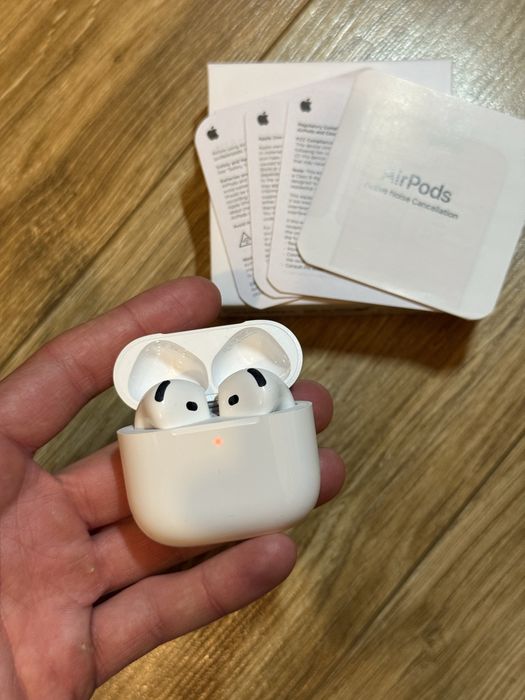 Nowe AirPods 4 (ANC)