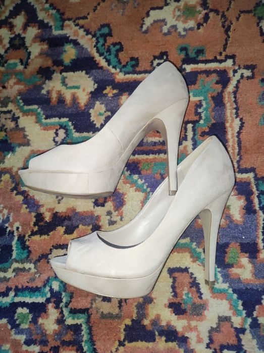 Босоніжки, туфлі 39 р.