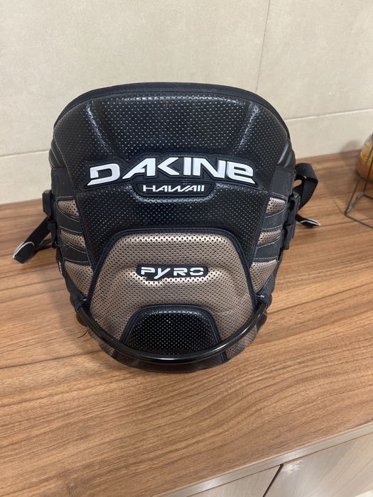 Trapez dakine pyro
