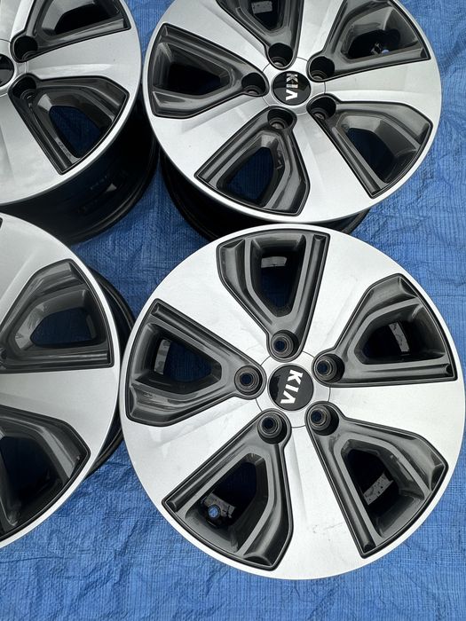 Felgi aluminiowe 16 5x114,3 Kia Hyundai Mazda