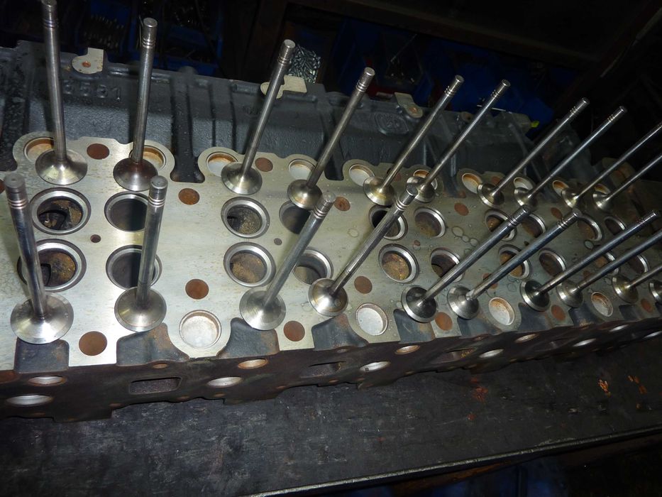 Głowica mercedes  om 352  kombajn Class