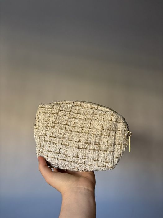 Biało złota elegancka duża kosmetyczka pouch biała