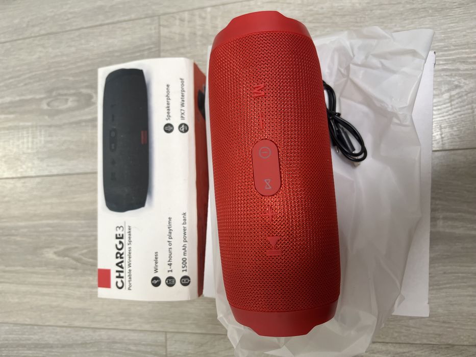 Портативная колонка jbl