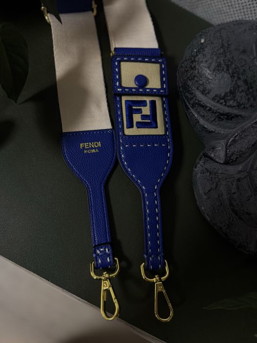 Сумка шкіряна Fendi синня