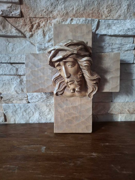 Rzeźba z drewna, Ukrzyżowanie, krzyż drewniany