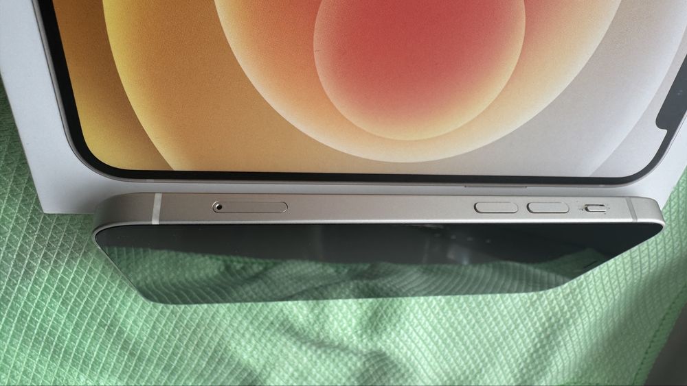 IPhone 12. 64gb. Айфон 12  офіциал. Ідеал.