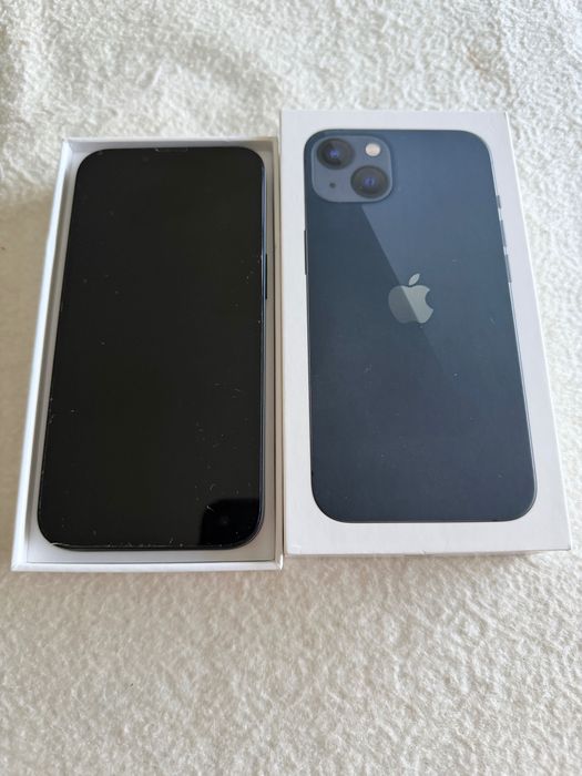 iPhone 13 128g em cor preta