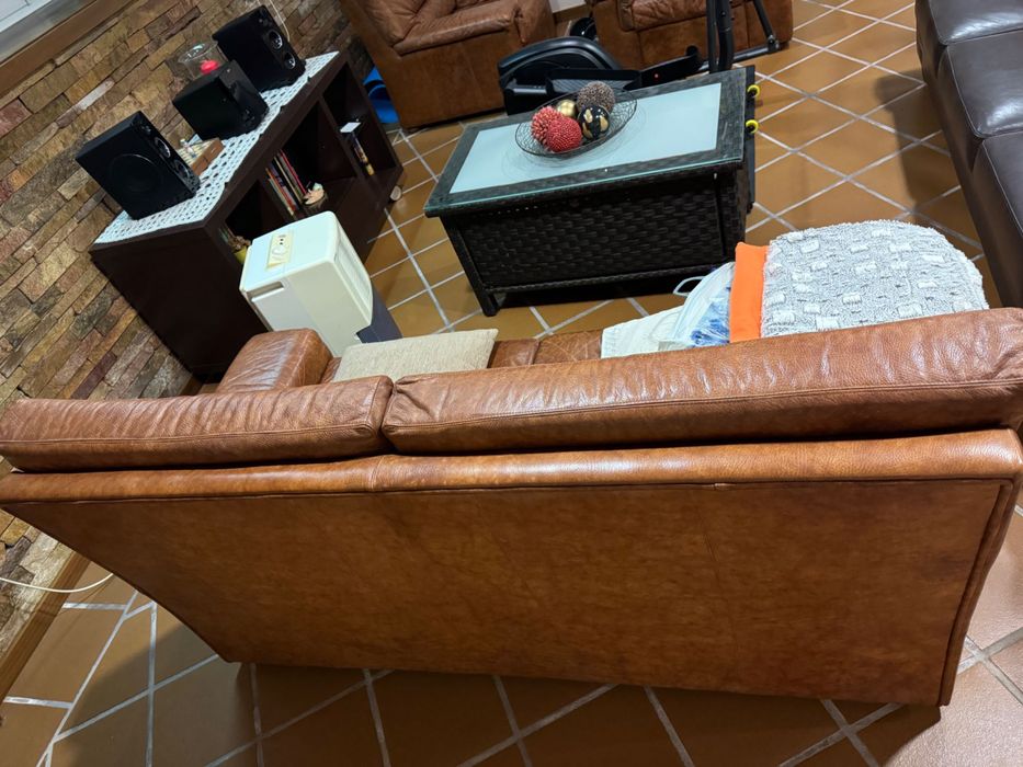 Conjunto de 3 sofás em pele