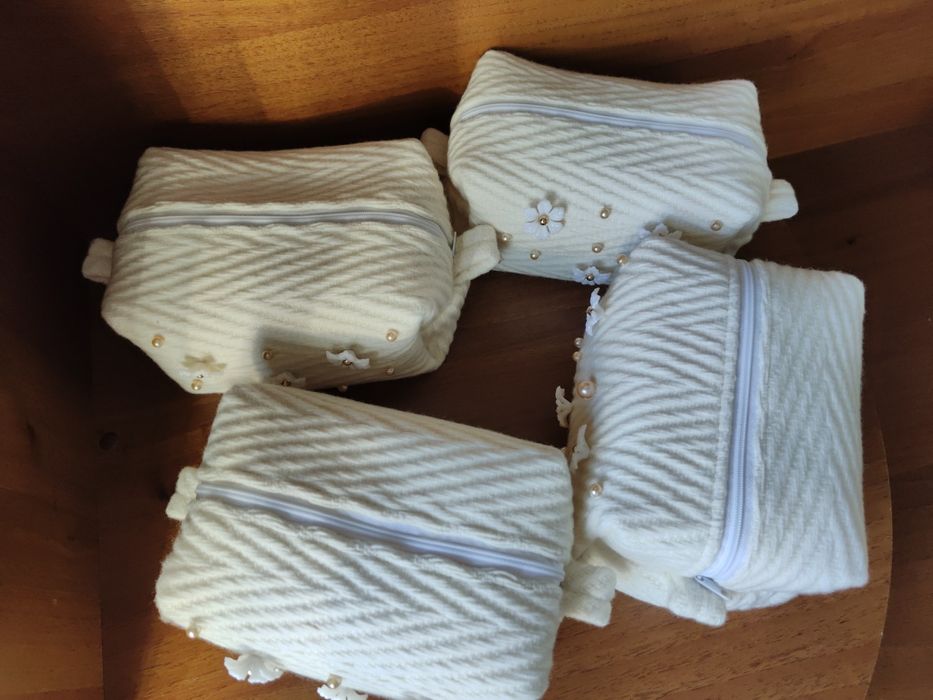 Косметичка ручної роботи