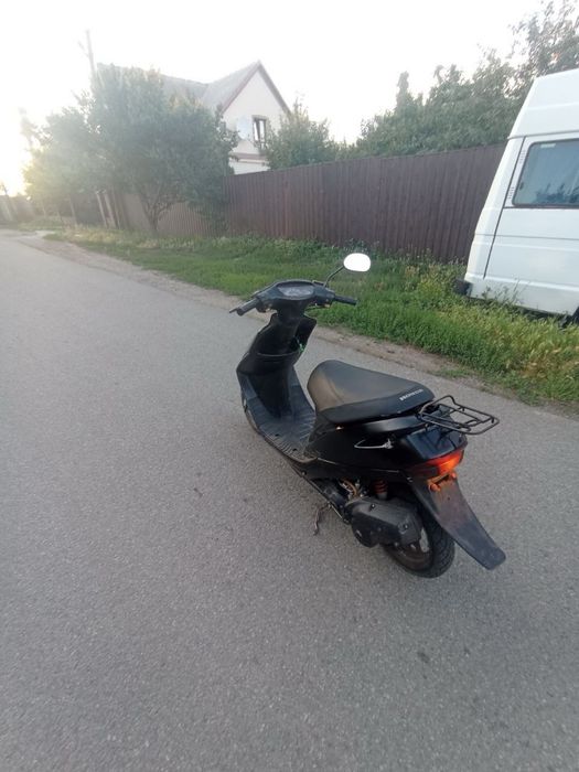Продам скутер хонда дио, шлем, і телефон