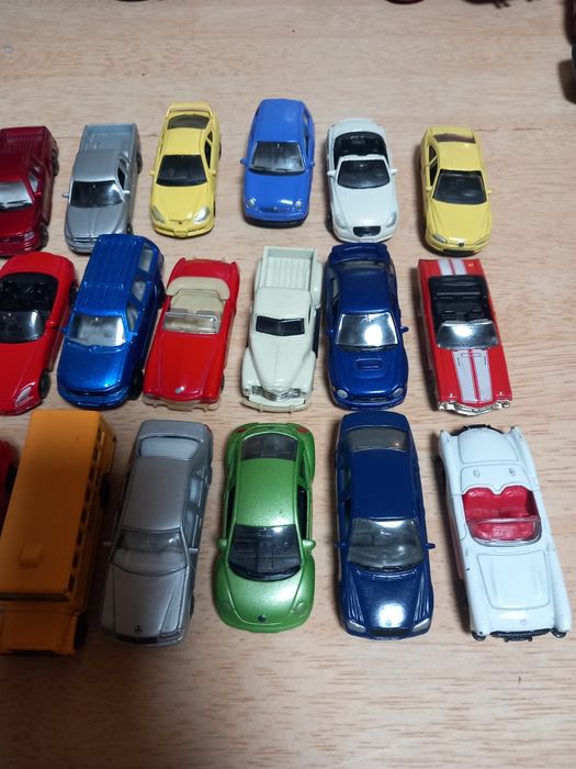 Vendo miniaturas da welly