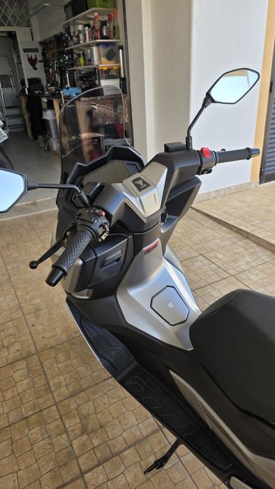 VOGE SR1 125 como nova