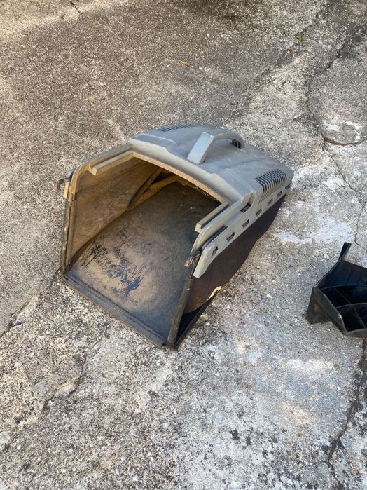 Máquina de cortar a relva elétrica