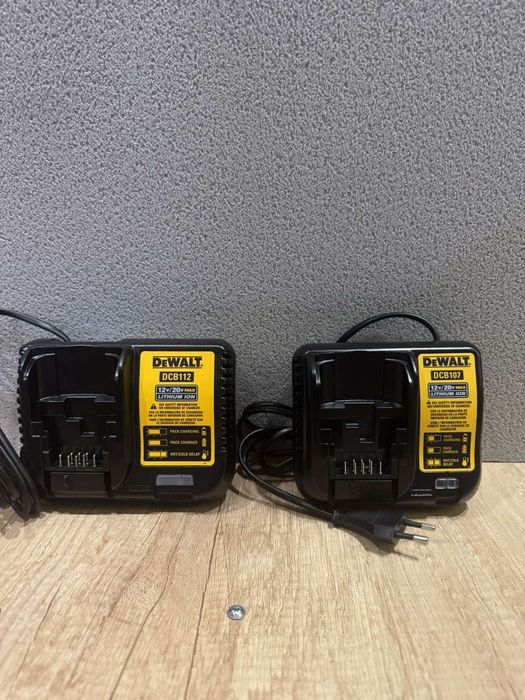 Зарядний пристрій Dewalt    DCB112,DCB1102,DCB107

D