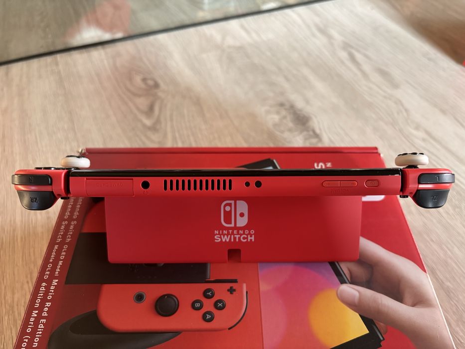 Konsola Nintendo Switch OLED Mario Red Edition