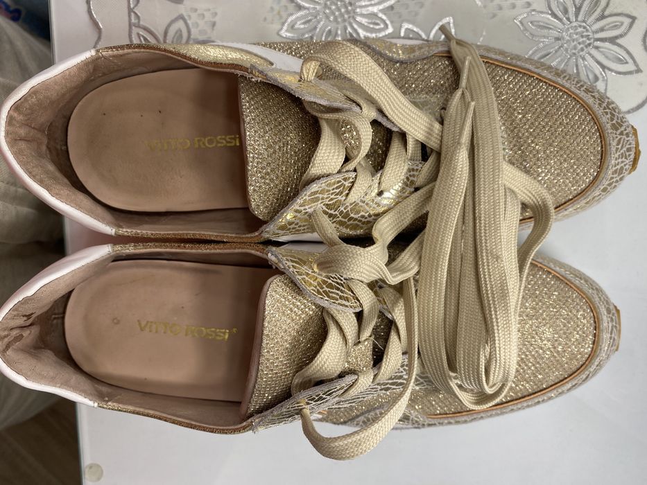 Кроссовки Vito Rossi 38 р