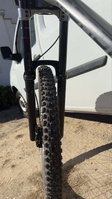 Vendo suspensão ROCK SHOX BOXXER SELECT CHARGER 2