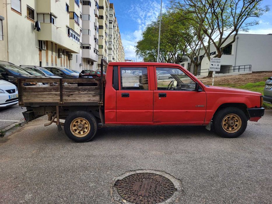 Mitsubishi L200 em óptimas condições