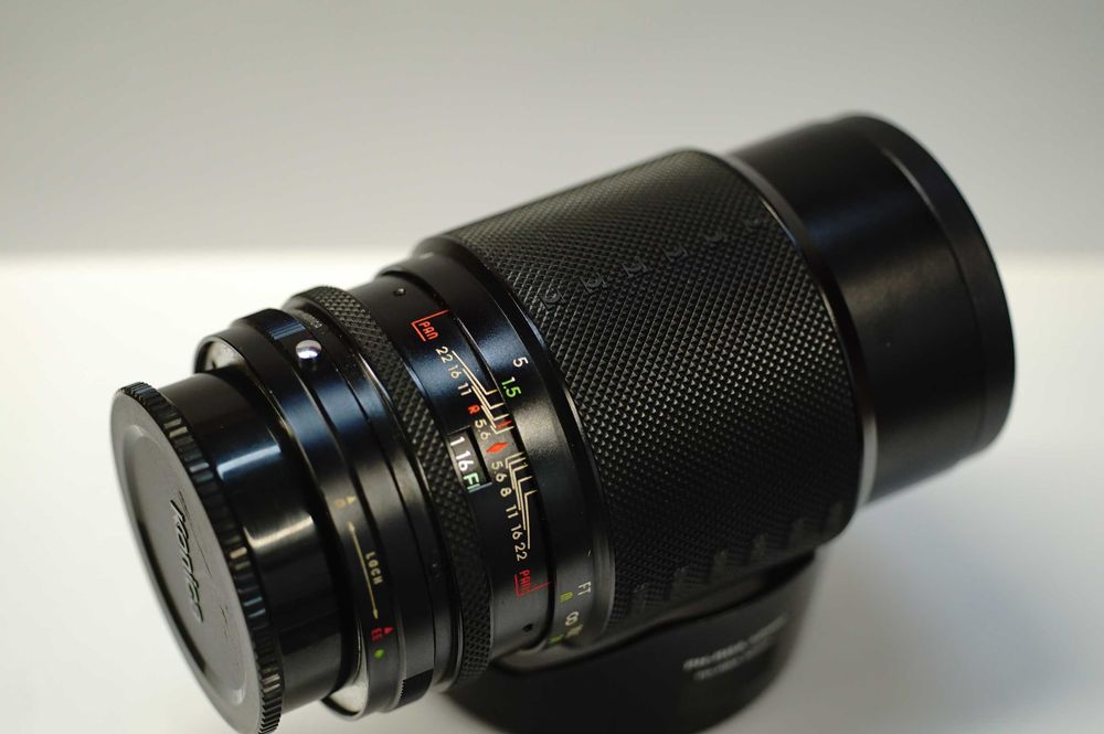 Sigma 135 2,8 multicoating Pantel mocowanie Konica AR