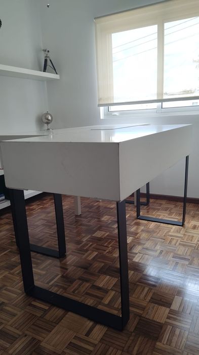 Ilhas/Mesas/Expositores