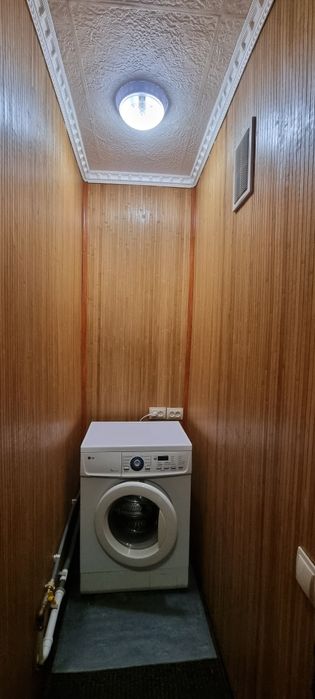 Гарна квартира на Таврійському.  Будинок цегла . Автономне опалення .